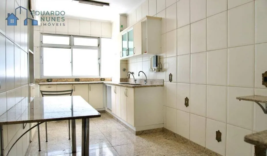 Imagem Apartamento à Venda em Lourdes | Em Frente à Praça da Assembleia |4 Quartos