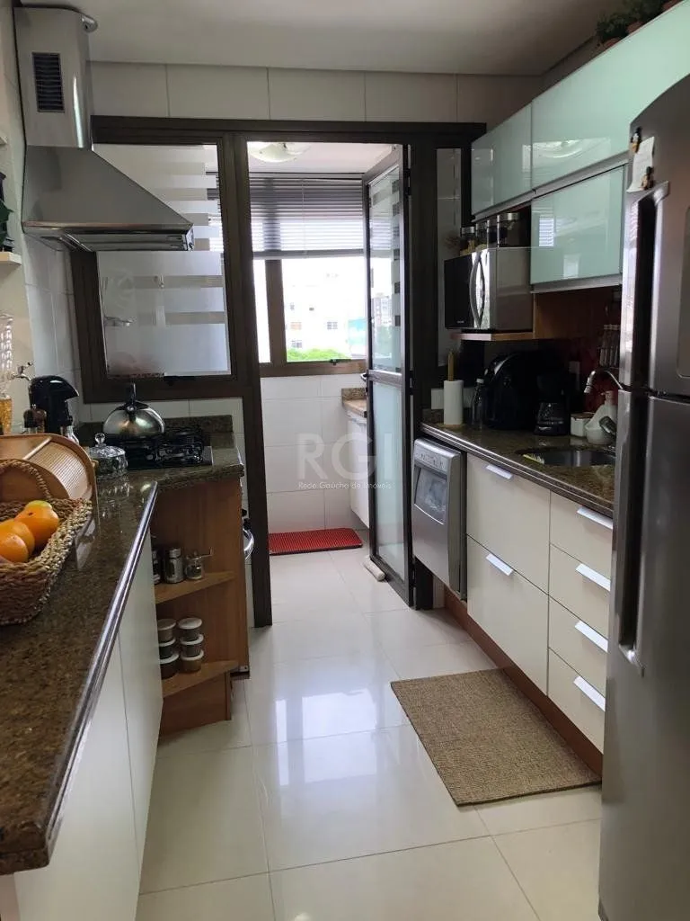 Imagem Apartamento para Venda - 172.94m², 3 dormitórios, 1 suites, 2 vagas - Tristeza