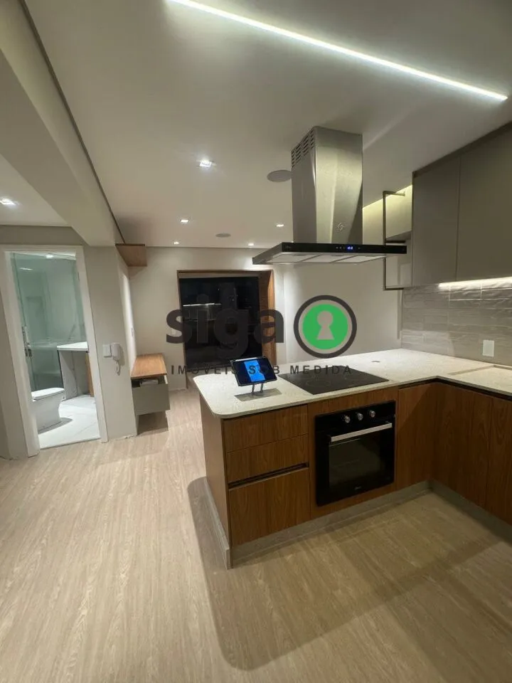 Imagem Apresentamos um apartamento totalmente reformado, elegante e funcional