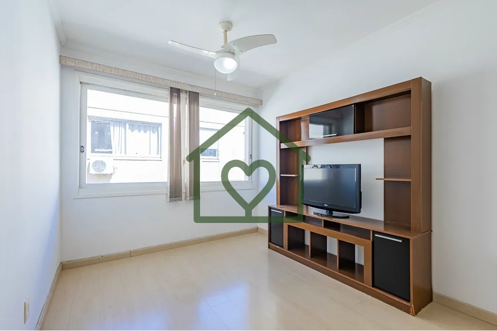 Imagem Apartamento no bairro São João, em Porto Alegre, localizado na Rua Honório Silveira Dias, próxim...
