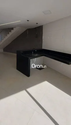 Imagem Sobrado à venda, 114 m² por R$ 590.000,00 - Residencial Morumbi - Goiânia/GO