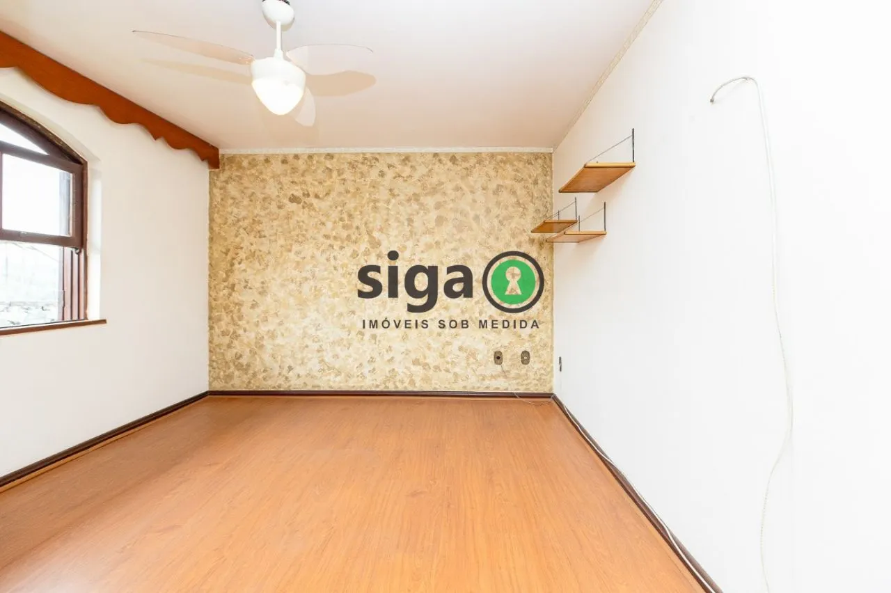 Imagem CASA Á VENDA , COM 327 m2 útil, 5 VAGAS GARAGEM