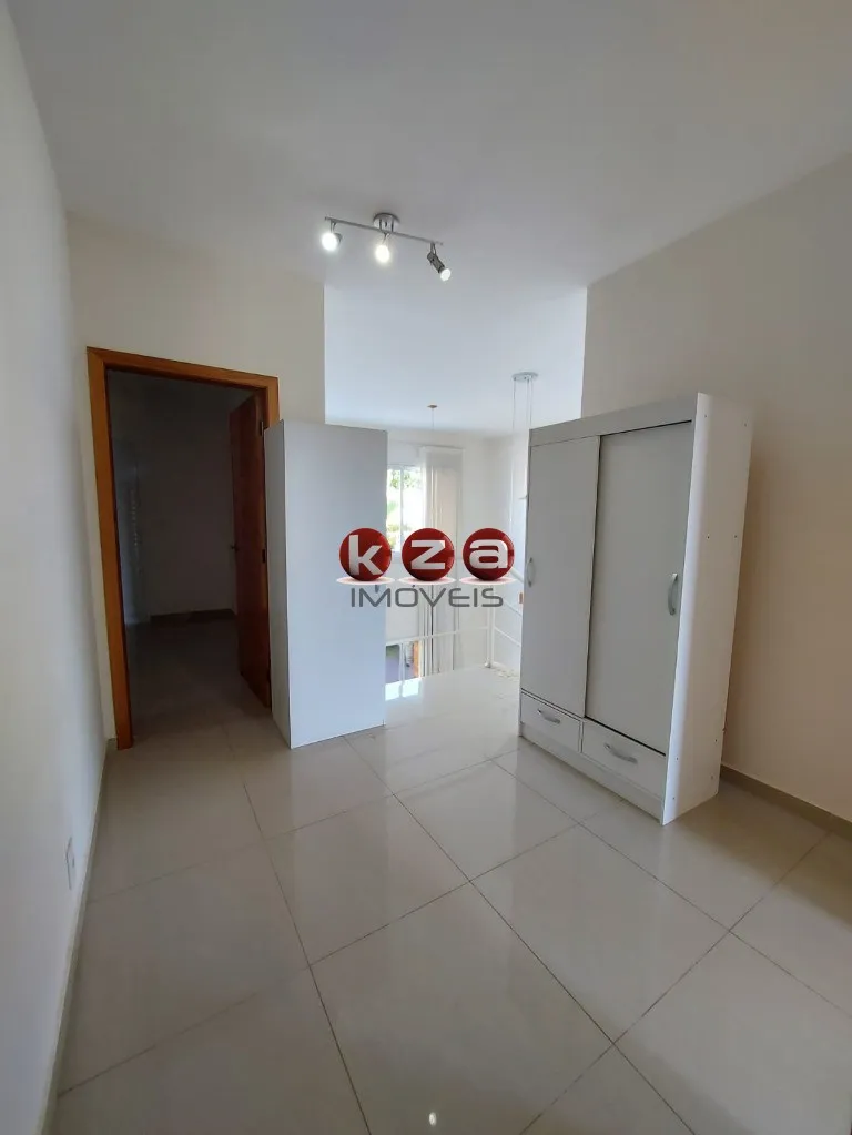 Imagem Venda ou aluguel. Condomínio em Valinhos-SP: Casa com 3 Suítes, 2 Salas e 220m² de Área Privativa!