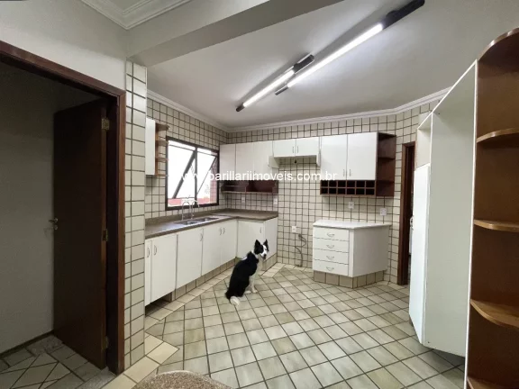 Imagem Apartamento de luxo à venda no coração de Ribeirão Preto-SP, 3 quartos, 1 suíte, 2 salas, 4 banheiros, 2 vagas de garagem.