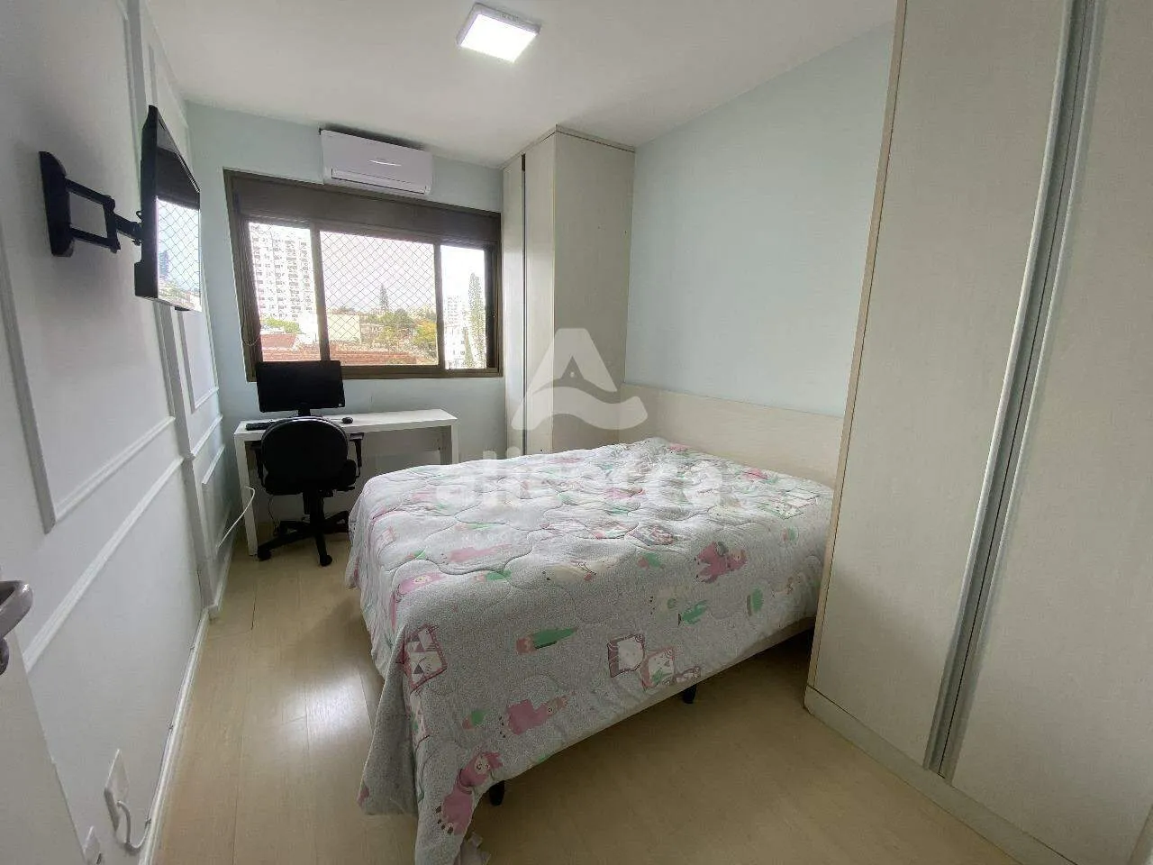 Imagem Apartamento à venda com 3 quartos 1 suíte, 107,71m² em Centro Florianópolis