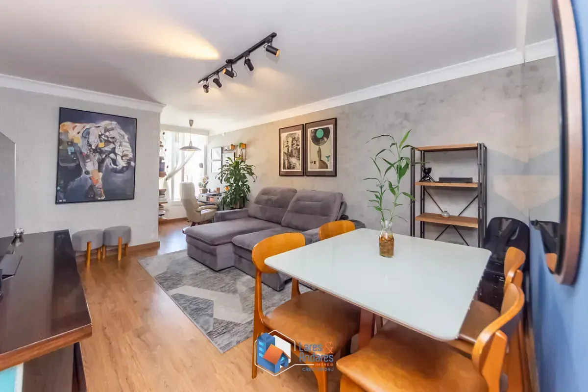 Imagem Apartamento para venda em Moema com 2 quartos, sendo 1 suíte, 75m²