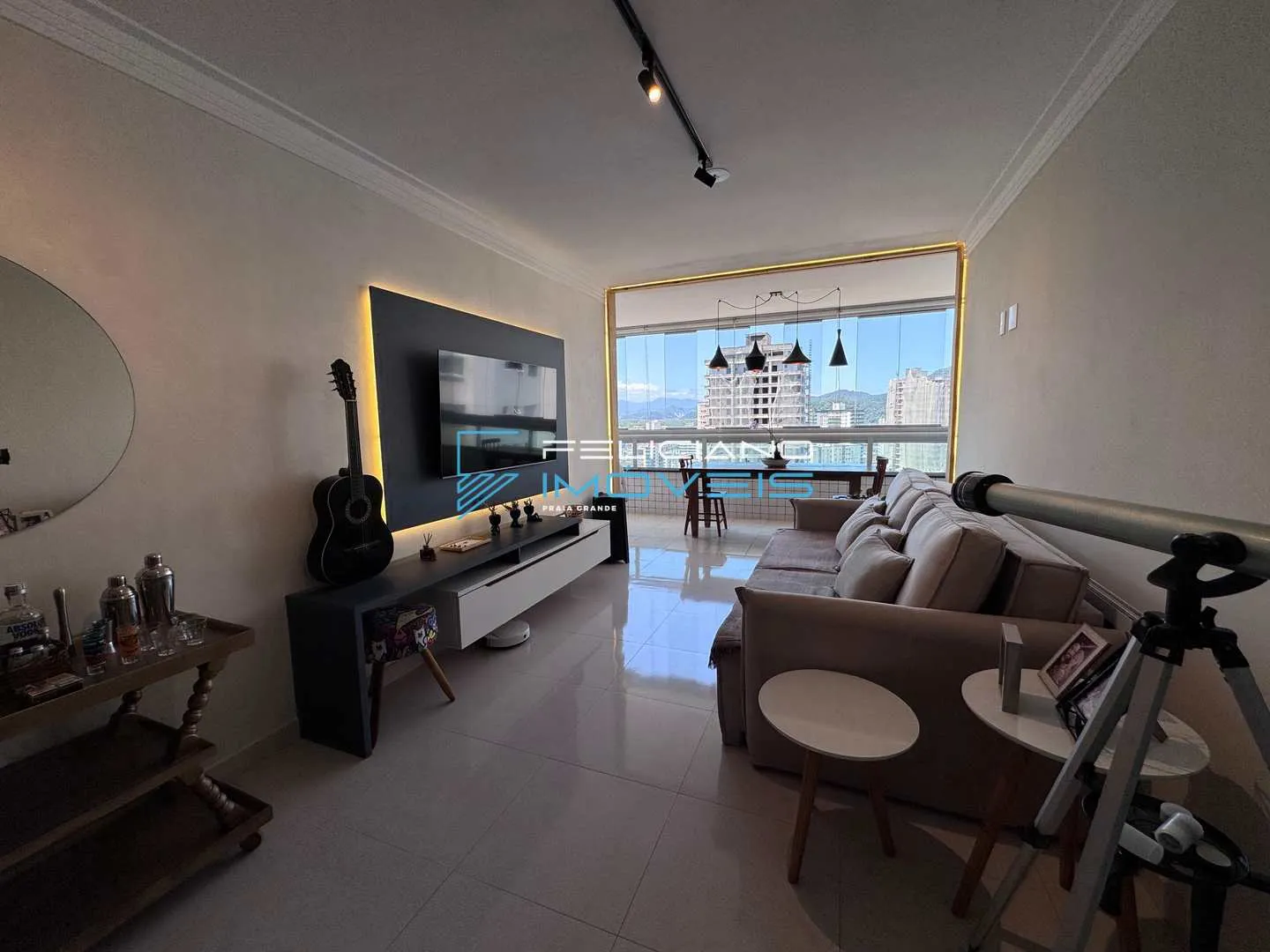 Imagem Apartamento com 2 quartos, Guilhermina, Praia Grande - R$ 745 mil, Cod: 6138