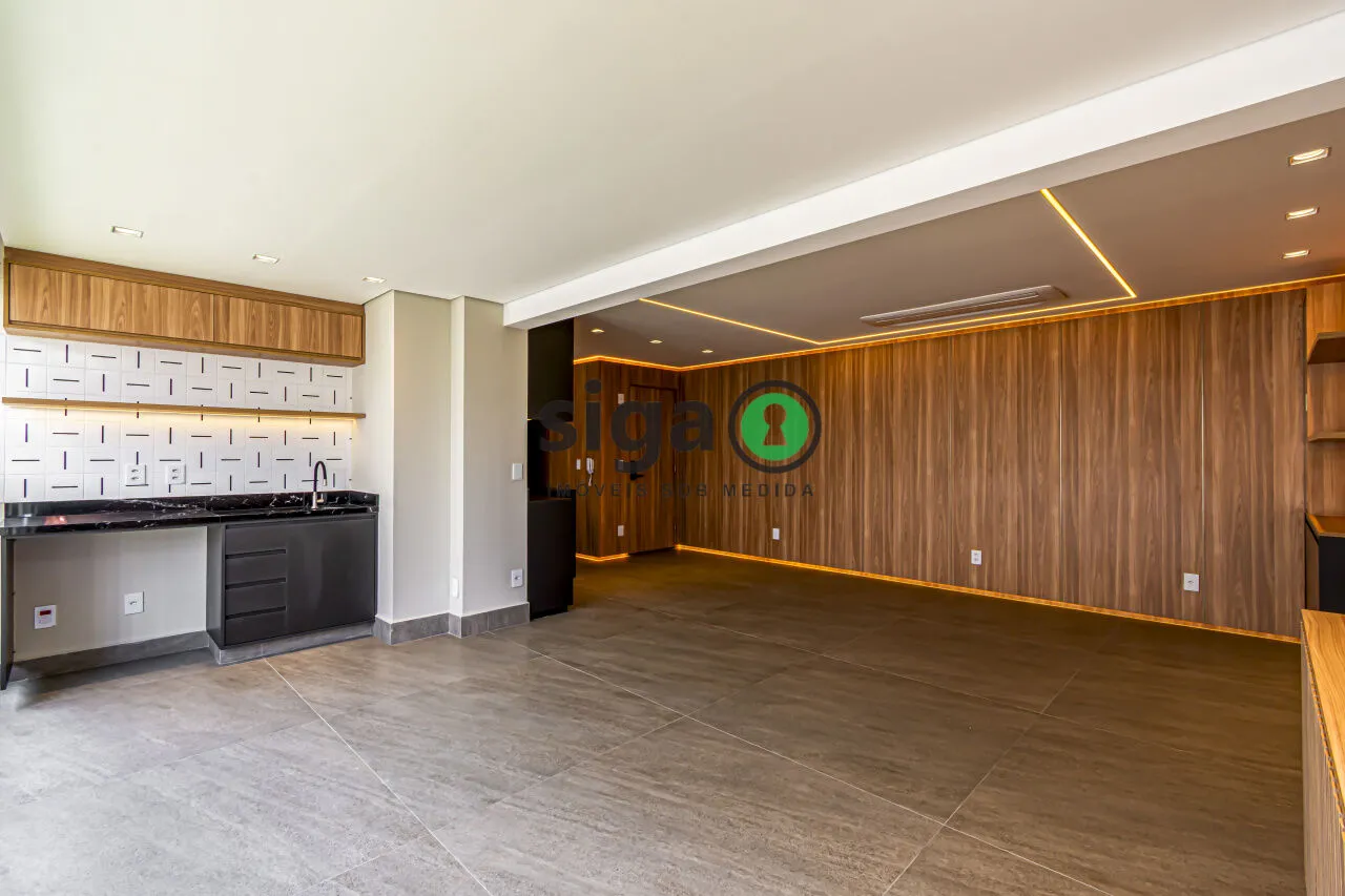Imagem APARTAMENTO Á VENDA NO PANAMBY COM 3 QUARTOS E 2 VAGAS, REFORMADO!