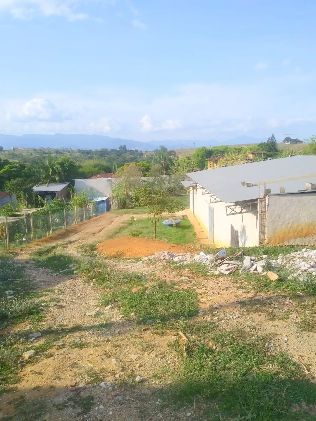 Imagem Terreno plano e com 1.600,00 m2 à venda, Bom Jardim II, Guaratinguetá, SP