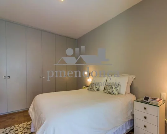 Imagem Lindo apartamento reformado em Higienópolis com 200m²