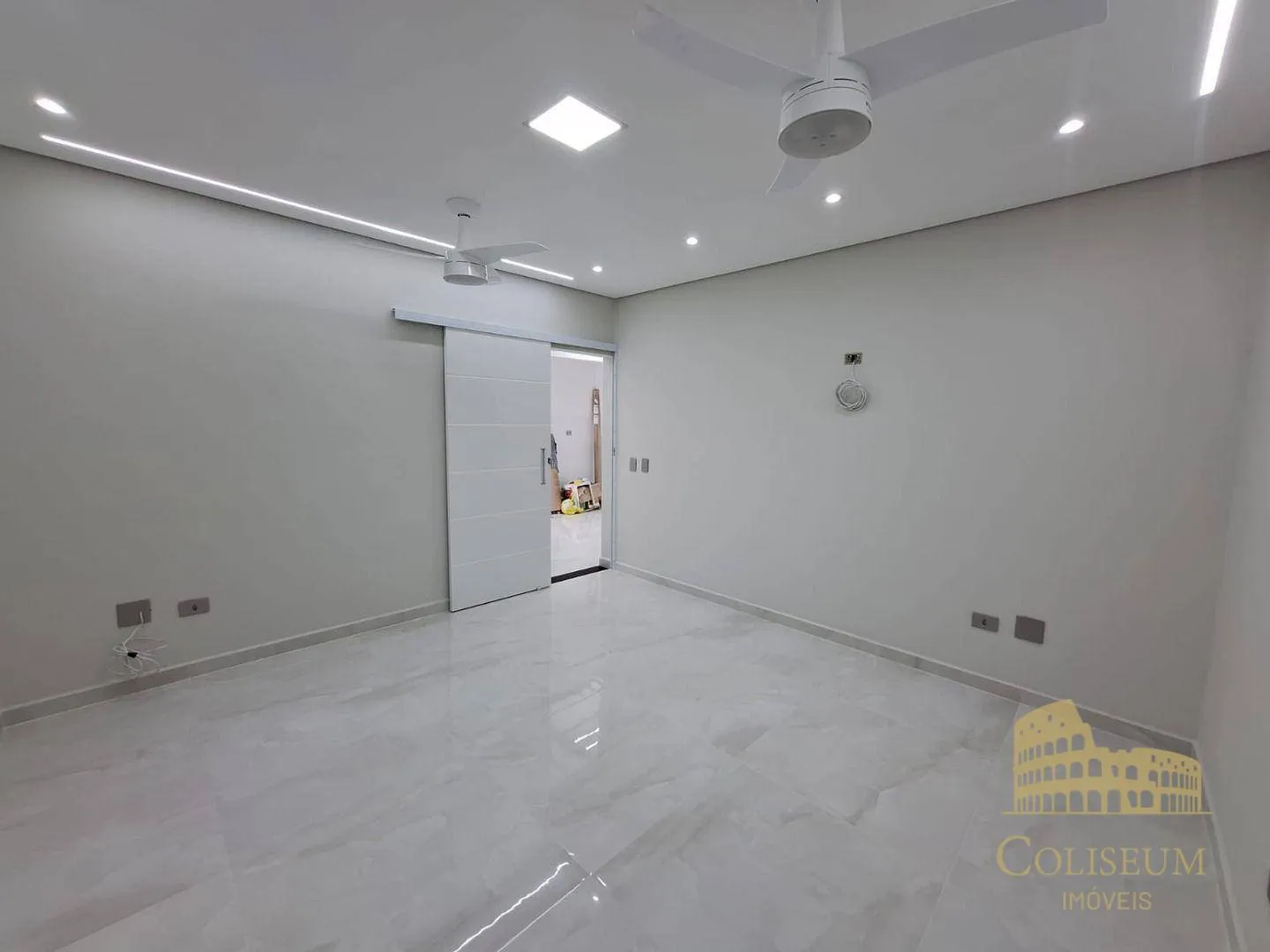 Imagem Apartamento com 1 dormitório à venda, 55 m² por R$ 400.000,00 - Vila Assunção - Praia Grande/SP