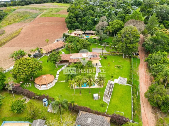 Imagem Chácara com 4.000m² de terreno e muito lazer