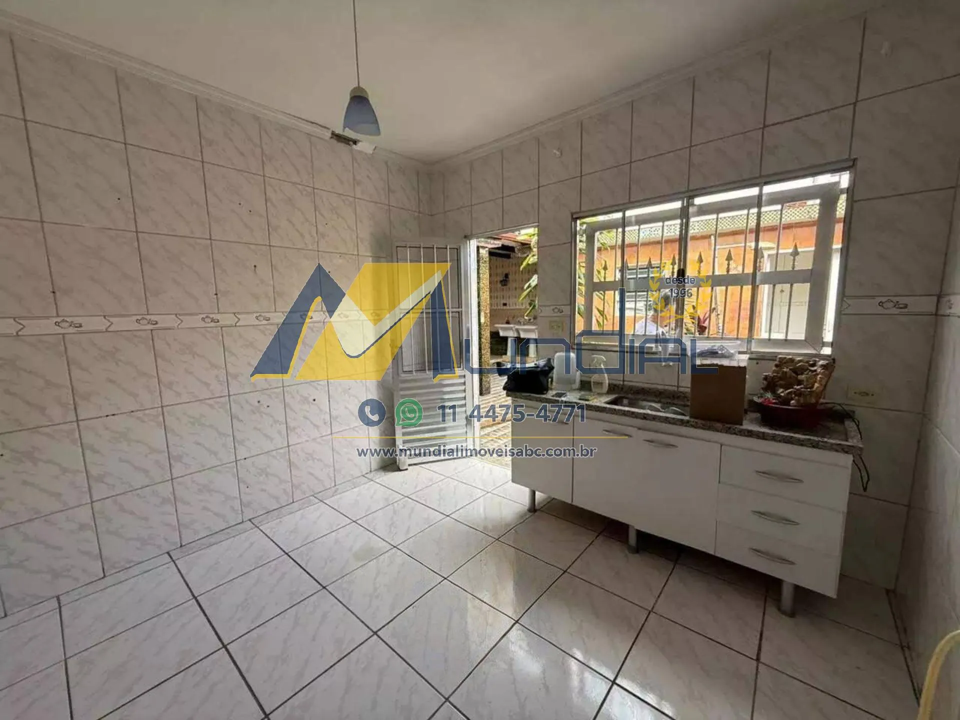 Imagem asa Térrea à Venda no Jardim Santo Alberto - 300 m² de Terreno e 7 Vagas