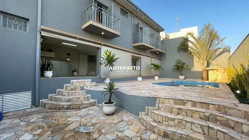 Foto do imóvel Casa à venda em Franca, Jardim Santana, com 3 quartos, 270m2 em Rua Adelino Nogueira