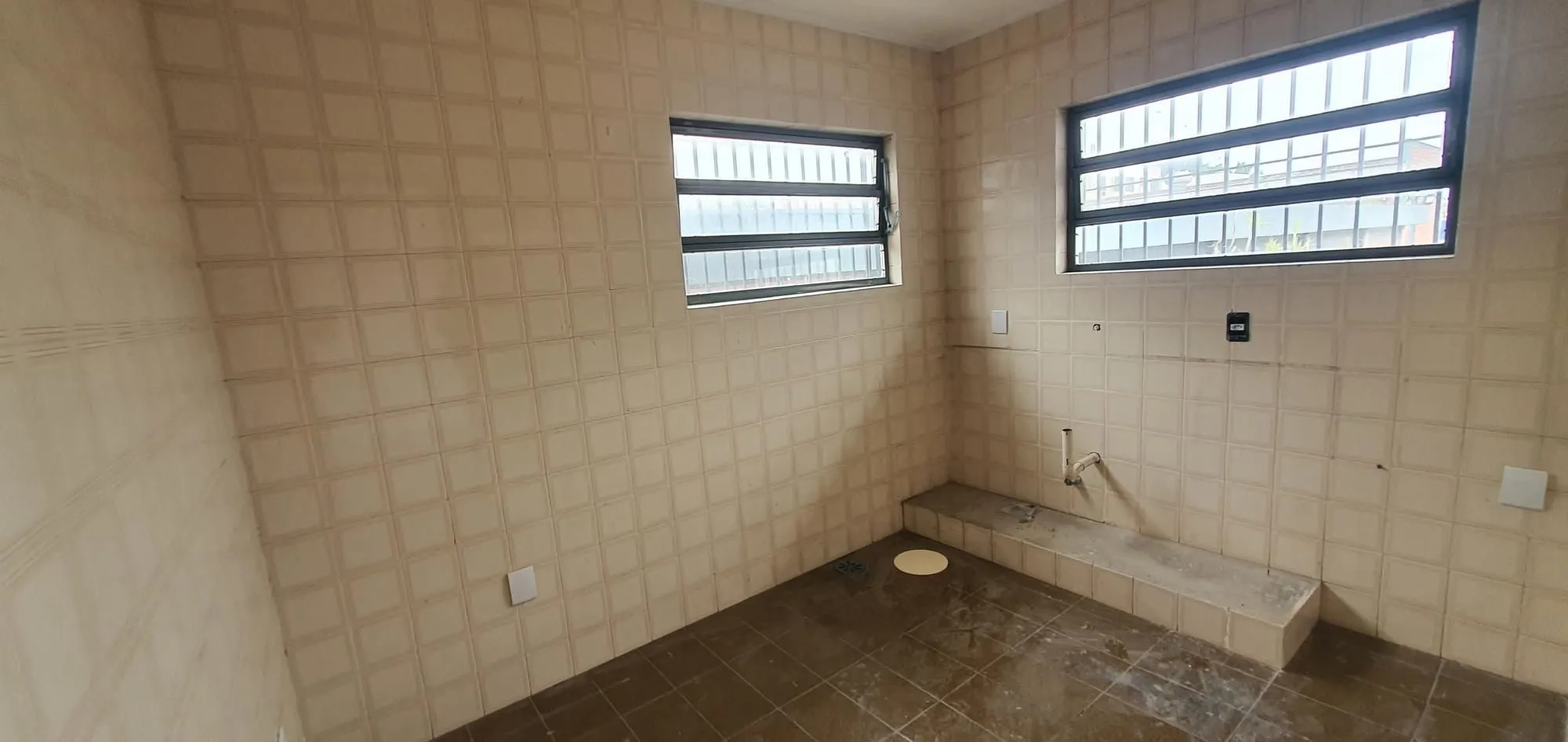 Imagem Pavilhão para Locação - Rua Moura Azevedo