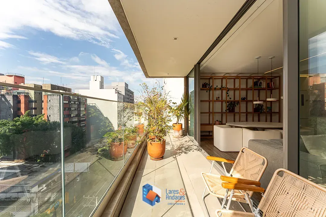 Imagem Duplex para venda em Cerqueira César com 2 quartos, sendo 2 suítes, 118m²