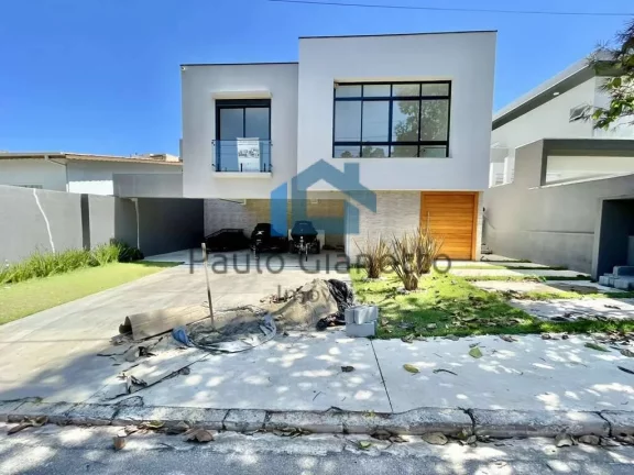 Imagem Casa Nova e Moderna em Condomínio de Cotia