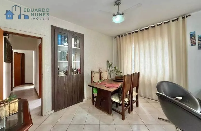 Imagem Apartamento com 3 Quartos, Suíte e 2 Vagas cabem 4 carros. Santo Antônio!!!