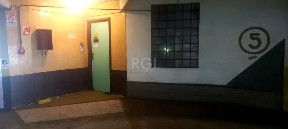 Imagem BOX DE GARAGEM À VENDA - LOCALIZAÇÃO CENTRAL E ESTRATÉGICA!