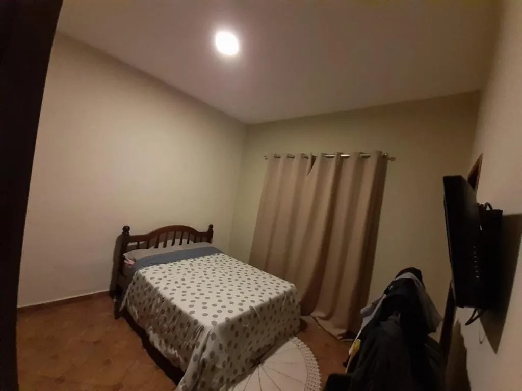Imagem Casa à venda 2 Quartos, 1 Suite, 2 Vagas, Vila Areao, Taubaté - SP
