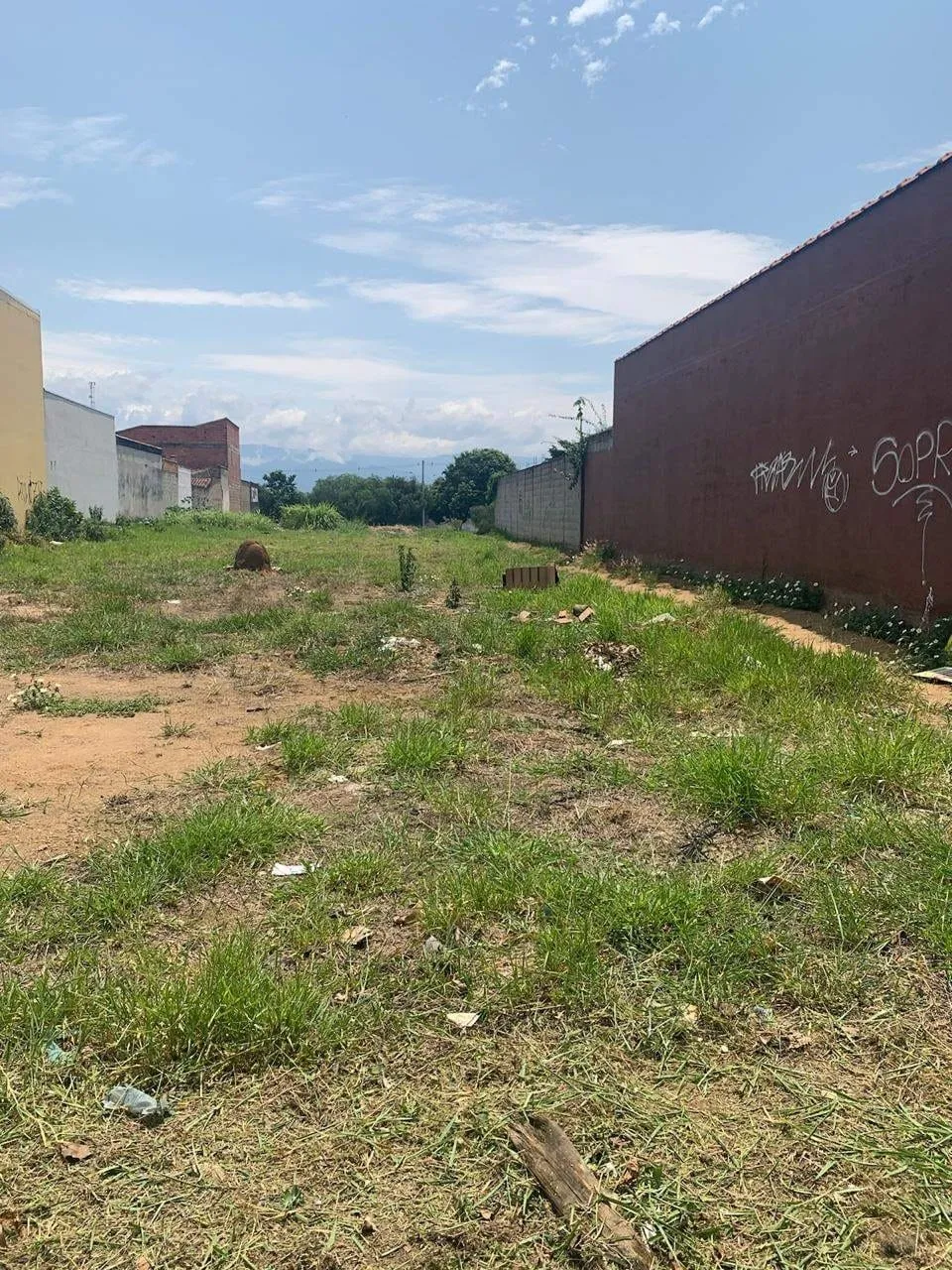 Imagem Terreno à venda, Residencial e Comercial Laerte Asumpção, Pindamonhangaba, SP