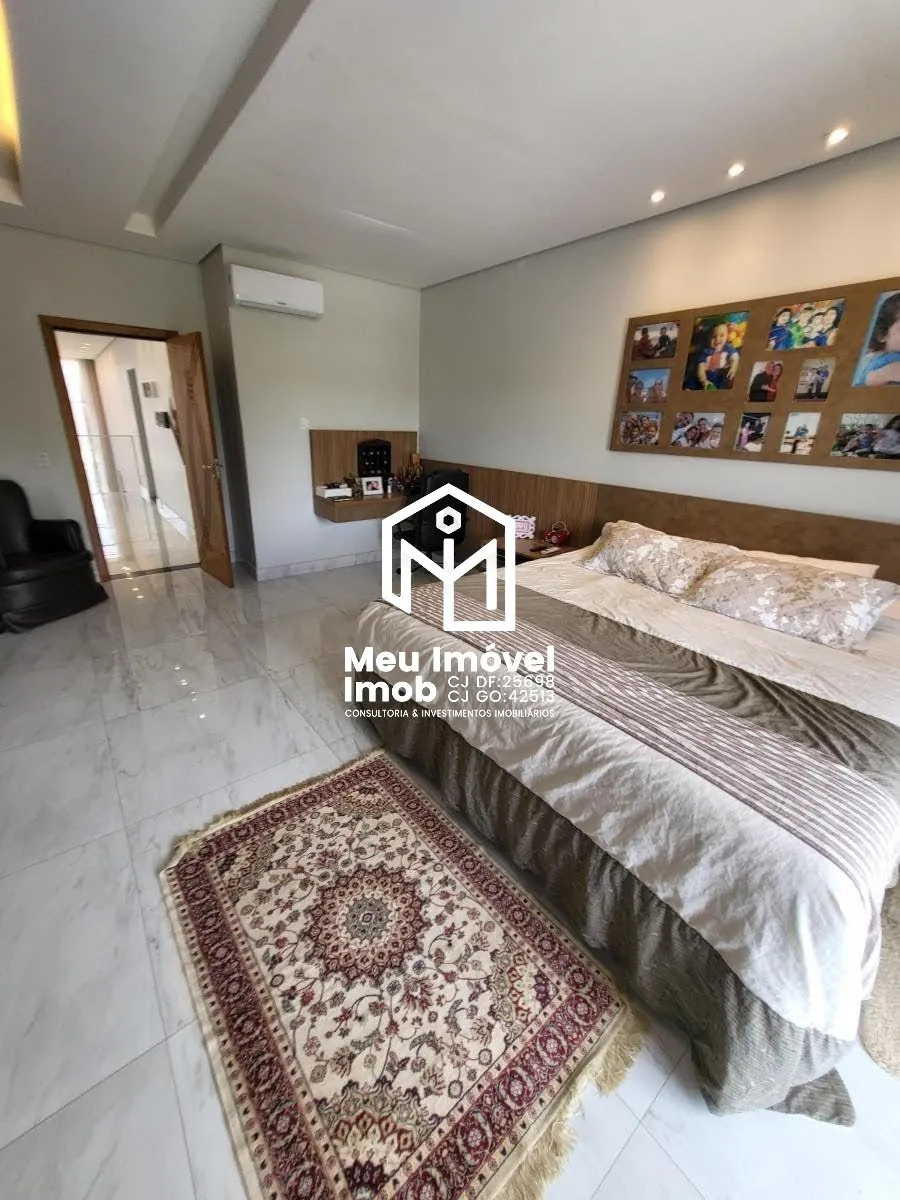 Imagem Casa 4 Quartos 4 Suítes 5 Vagas 900m² Útil 530 m² Lazer