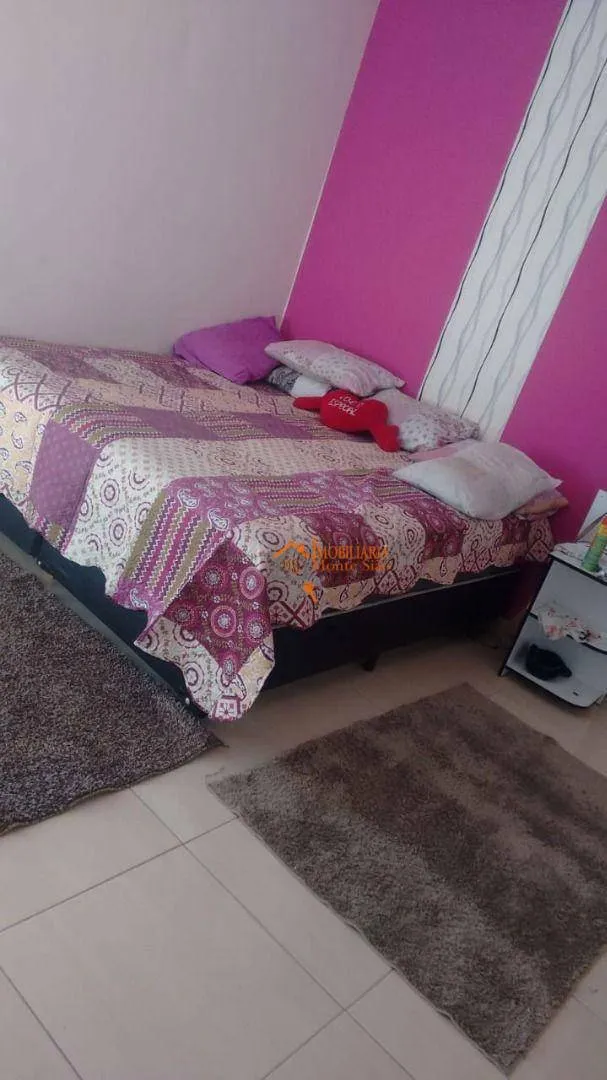 Imagem Casa com 2 dormitórios à venda por R$ 260.000,00 - Conjunto Residencial Haroldo Veloso - Guarulhos/SP