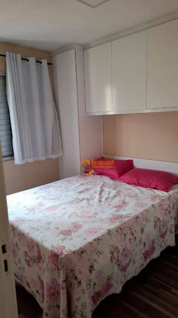 Imagem Apartamento com 2 dormitórios à venda, 43 m² por R$ 250.000,00 - Água Chata - Guarulhos/SP