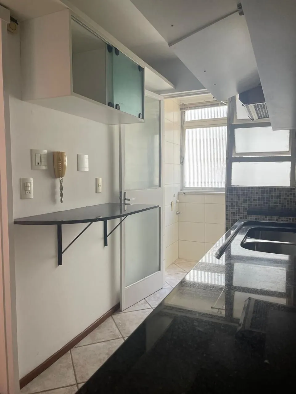 Imagem Oportunidade imperdível! Apartamento desocupado à venda no coração do bairro Cidade Baixa