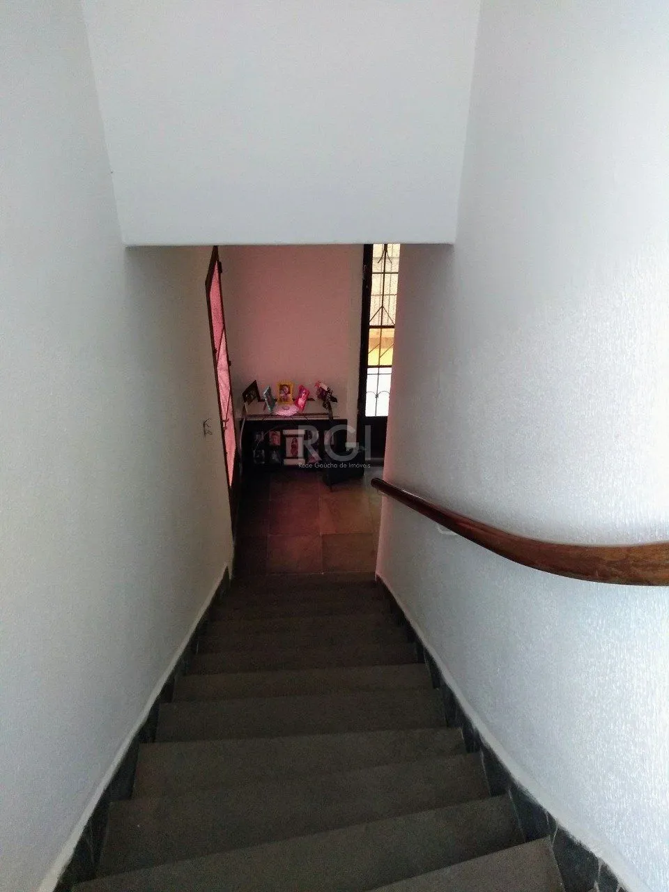Imagem Casa para Venda - 400m², 3 dormitórios, sendo 2 suites, 2 vagas - Floresta