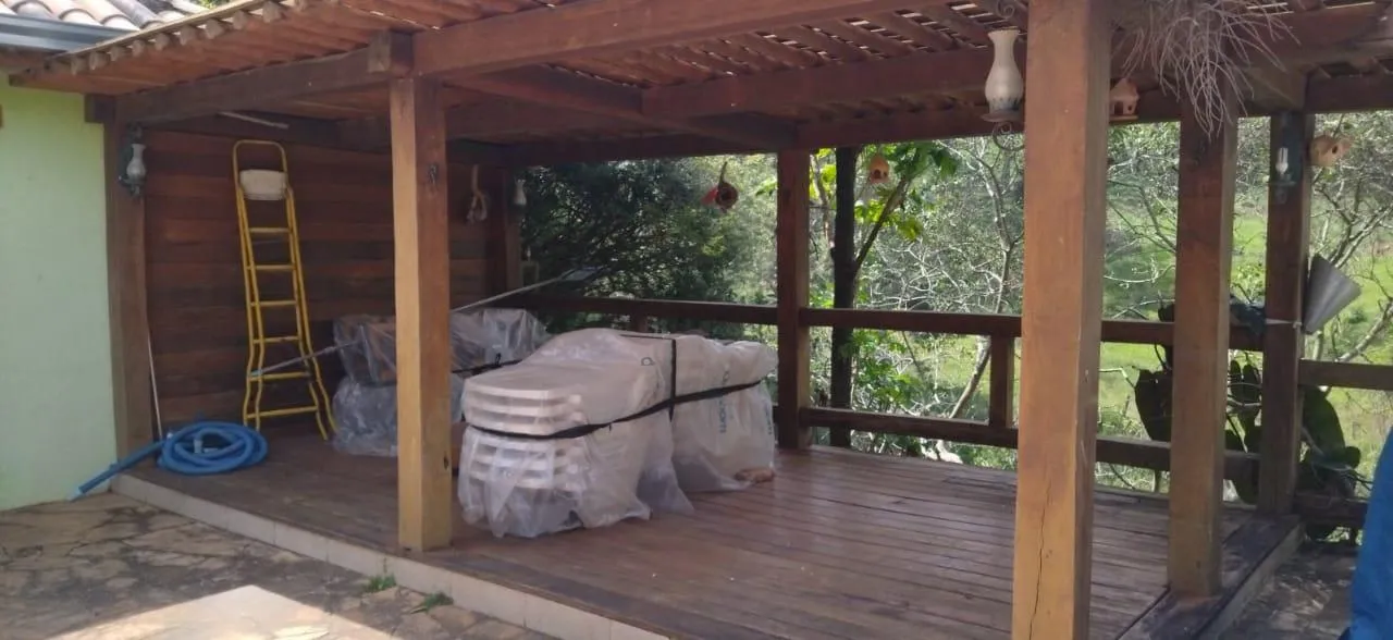 Imagem Vendo um belíssimo sítio em Carmópolis de Minas com 10 hectares de terra,