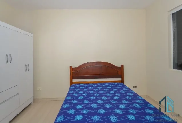 Imagem Sobrado 03 quartos c/suíte, ático, espaço nos fundos, no Tingui em Curitiba PR