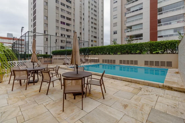 Imagem Apartamento à venda na Vila Romana, São Paulo-SP: 3 quartos, 1 suíte, 3 salas, 3 vagas de garagem!