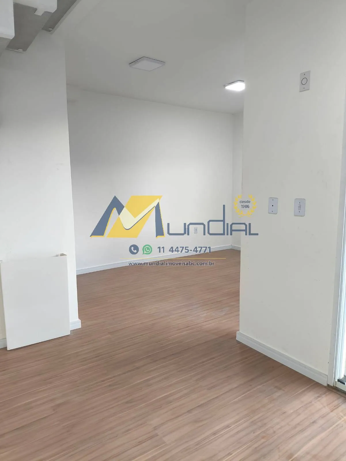 Imagem Sobrado à Venda no Condomínio Paradise - 105 m²,Suíte e Lazer Completo