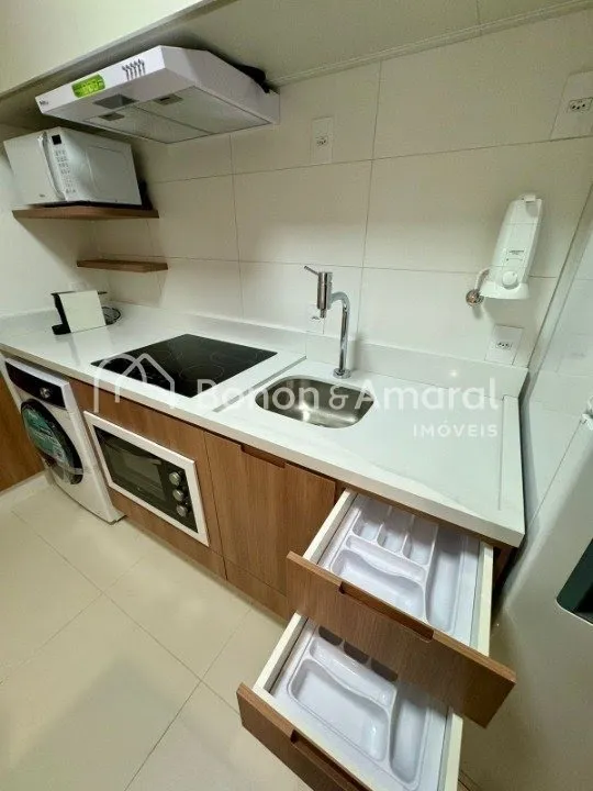 Imagem Studio Patriani mobiliado para locação no Guanabara