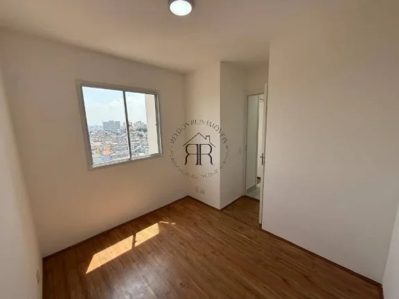 Imagem Apartamento de 32 m², sendo 2 quartos, sala, cozinha, banheiro e lavanderia.
O edifício possui ele...