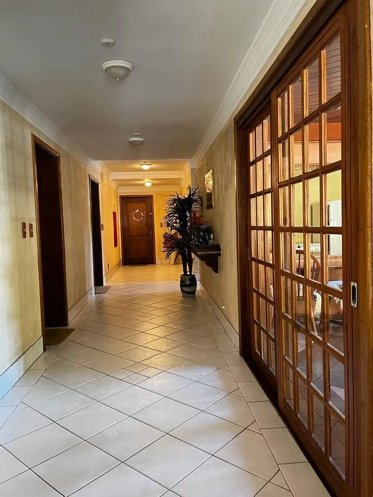 Imagem Cobertura duplex com 2 suítes e uma vaga para Comprar em Gramado.