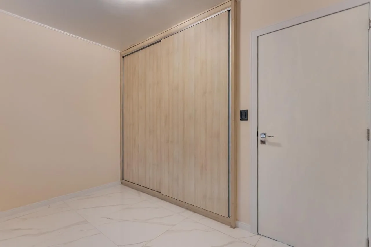 Imagem Casa de 3 dormitórios á venda no Jardim Lindóia em Porto Alegre