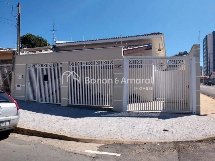 Foto do imóvel Casa com 3 Quartos e 4 banheiros à Venda, 180 m² por R$ 1.110.000 em Rua Doutor Antônio Castro Prado, 50 - Taquaral, Campinas - SP