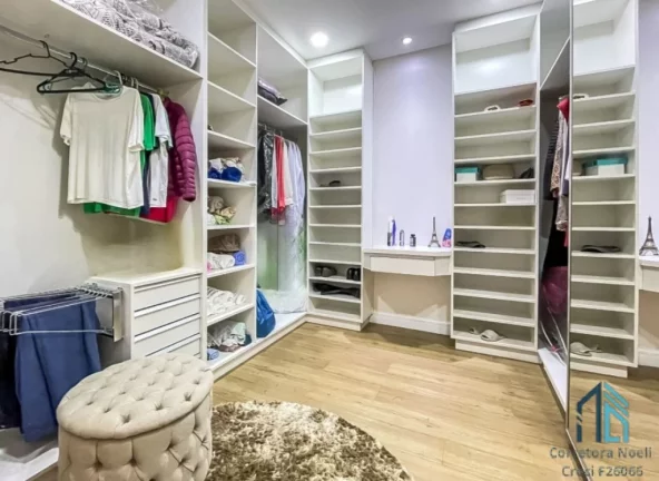 Imagem (Estuda permuta e financiamento) Sobrado Semi mobiliado lindo, 03 suítes, piscina, 06 vagas, em São José dos Pinhais PR