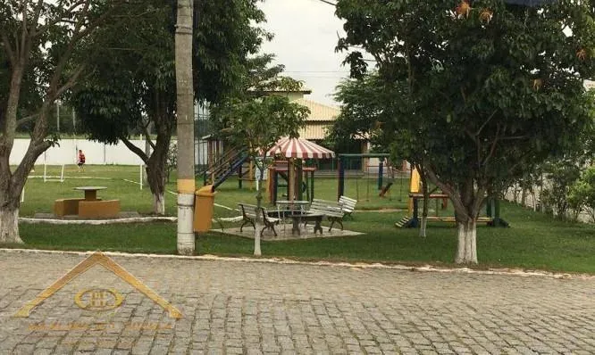 Imagem Casa em Condomínio para Venda em São Pedro da Aldeia / RJ no bairro Balneário São Pedro