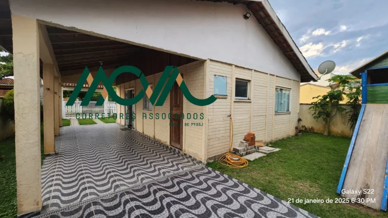 Imagem Casa disponível para locação mensal em Itapoá SC