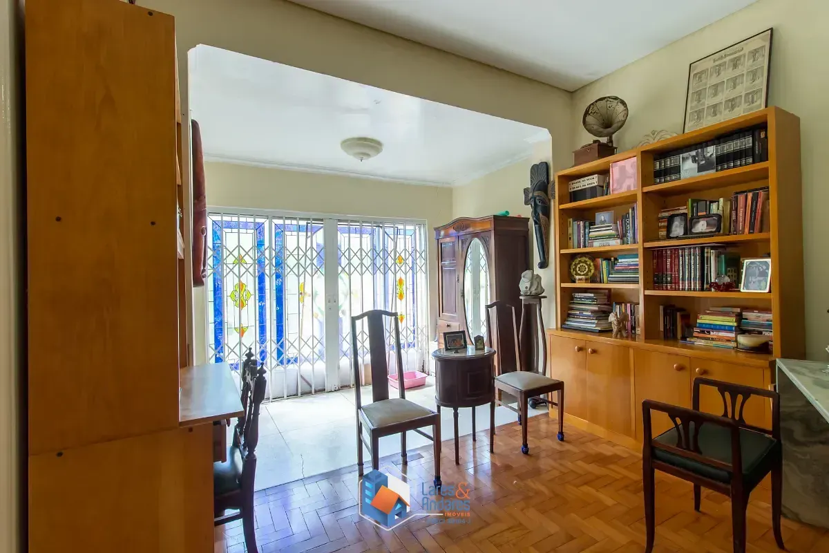 Imagem Casa para venda em Planalto Paulista com 3 quartos, sendo 2 suítes, 283m²