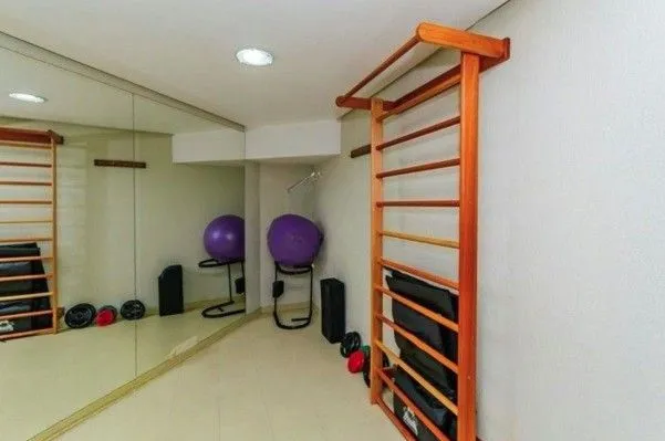 Imagem Apartamento de frente com vista panorâmica, sacada,3 dormitórios,1suíte para venda no bairro Centro Histórico em Porto Alegre/RS.