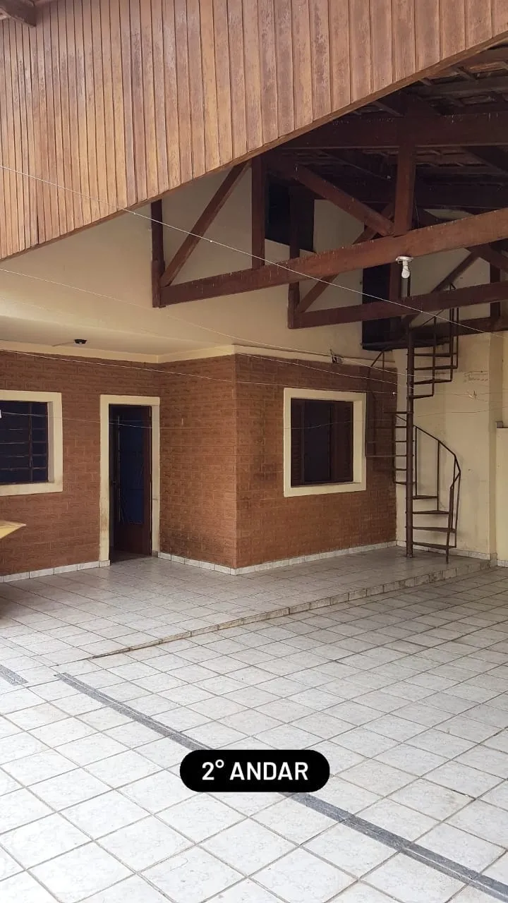 Imagem Comercial à venda 3 Quartos, 1 Suite, 4 Vagas, 250M², Esplanada Santa Terezinha, Taubaté - SP