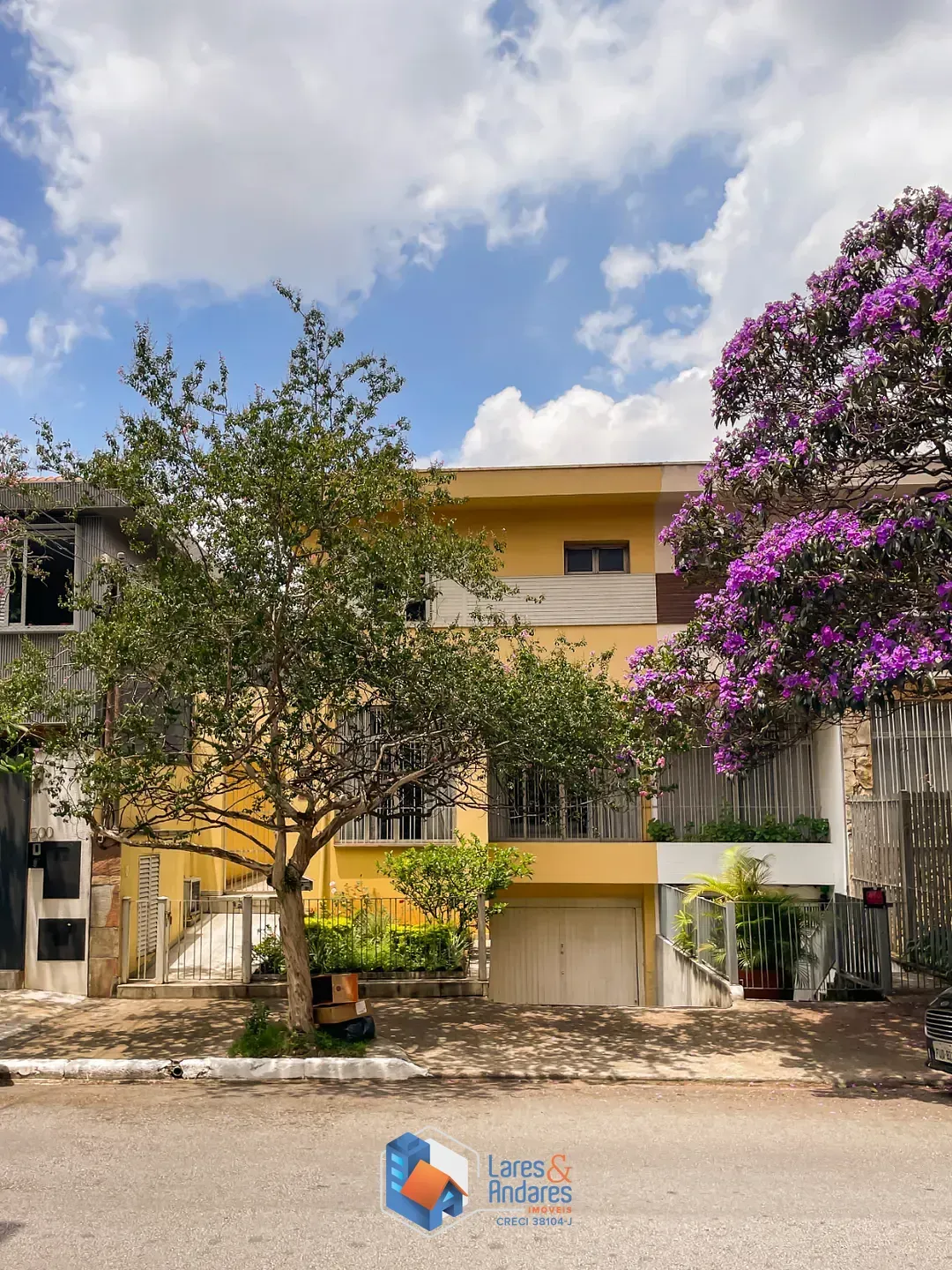 Imagem Casa para venda em Vila Madalena com 5 quartos, sendo 2 suítes, 256m²