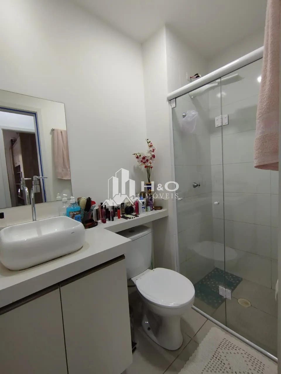 Imagem Excelente apartamento com 60 m² de área útil e uma sacada ampla e diferenciada.