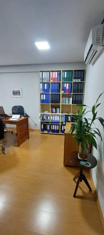 Imagem Ótima sala comercial, 33 m² ideal para montar seu consultório ou escritório