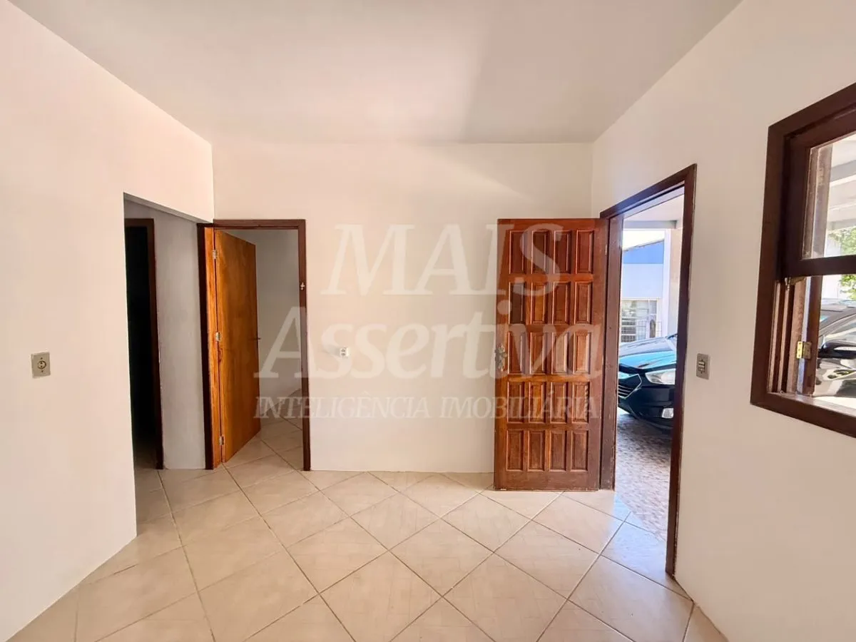 Imagem Casa inferior para locação, bairro Canudos em Novo Hamburgo - 2 Quartos, 1 Vaga