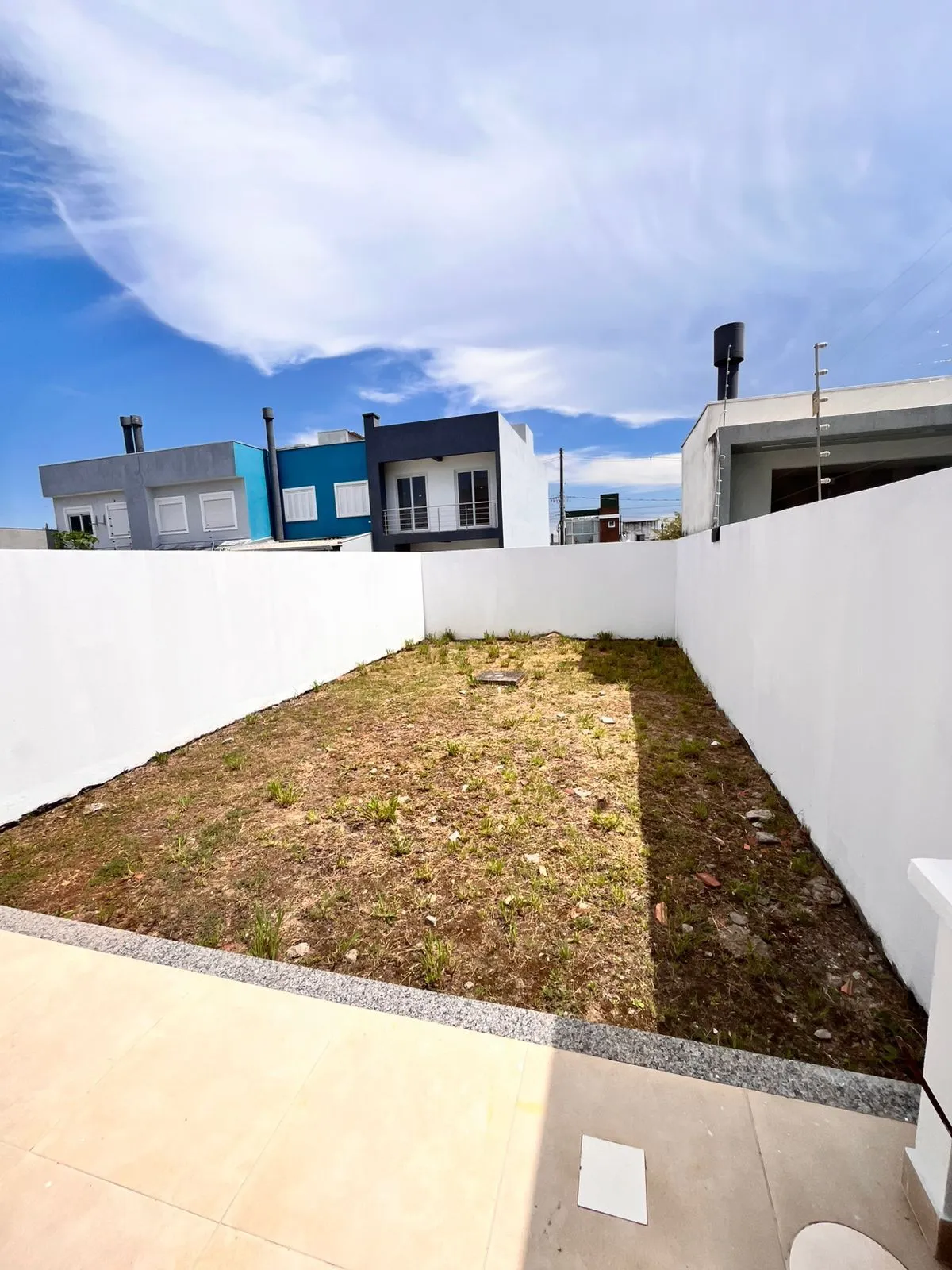 Imagem Casa no Bairro Aberta dos Morros - 3 Dormitórios Sendo 1 Suíte